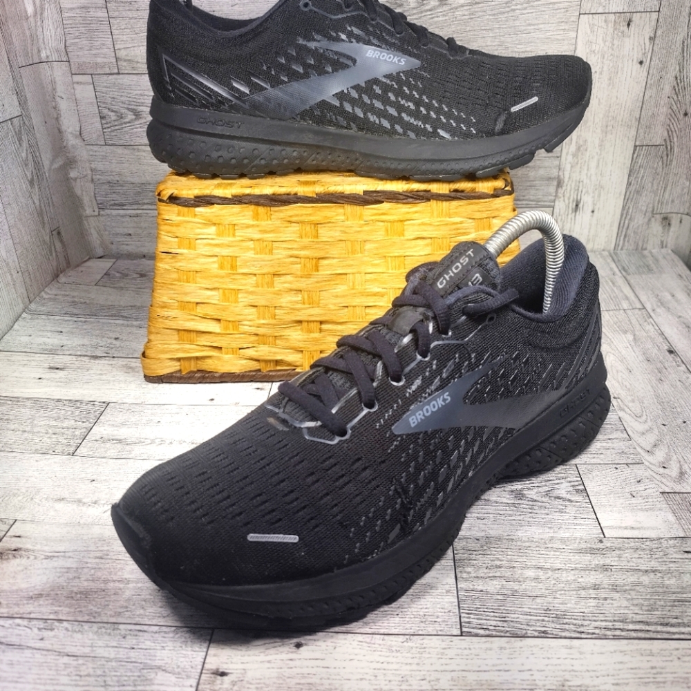 Brooks ghost 13 running shoes